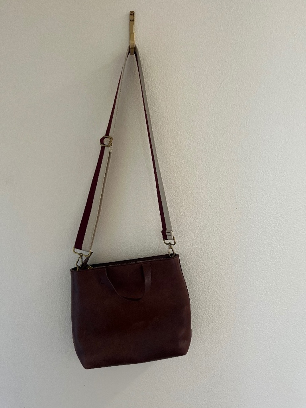 Made well leather red purse